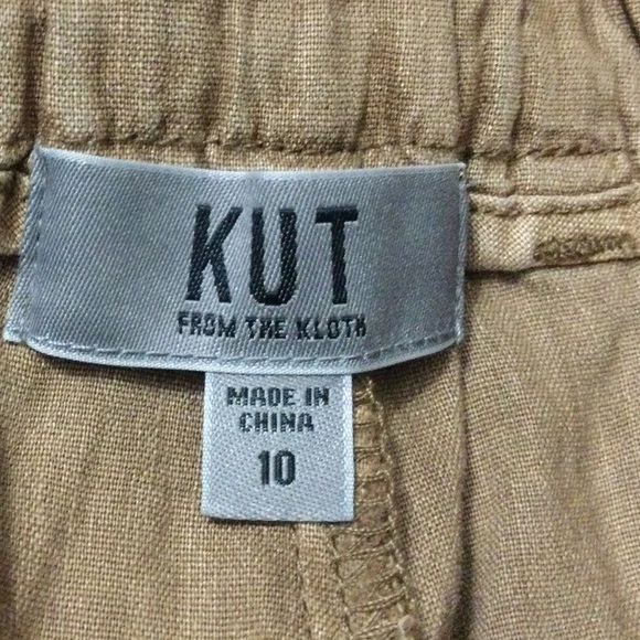Kut from the Kloth Nicolette Line Short w/ Pleats Chocolate Size 10 - Picture 5 of 8